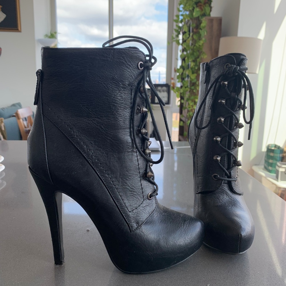 Bakers Fugitive Boot - Picture 3 of 8